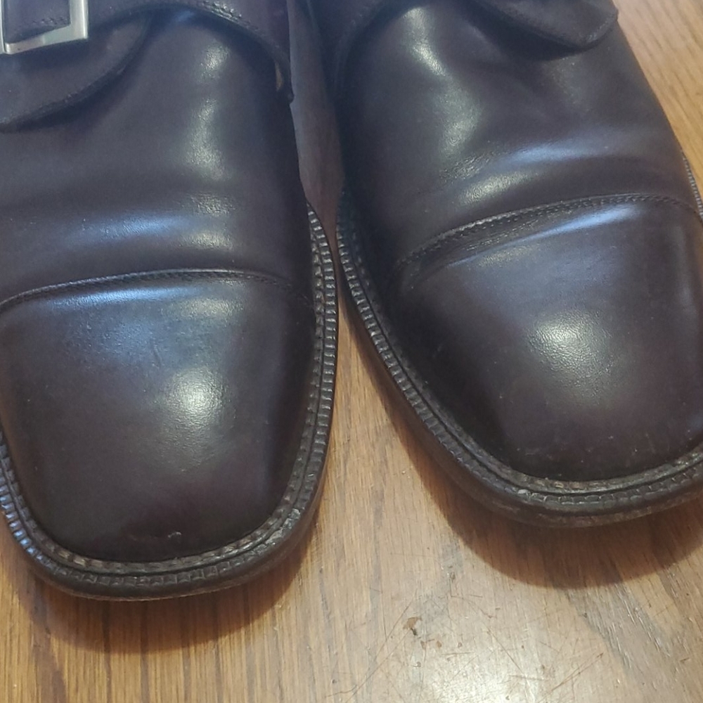Shoes - Picture 3 of 5
